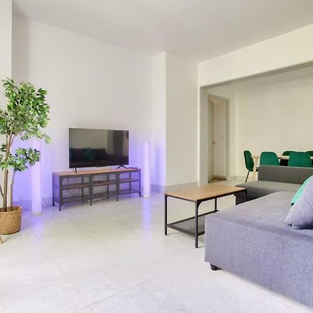 2 Bedrooms Tour Eiffel Rapp Párizs Kültér fotó