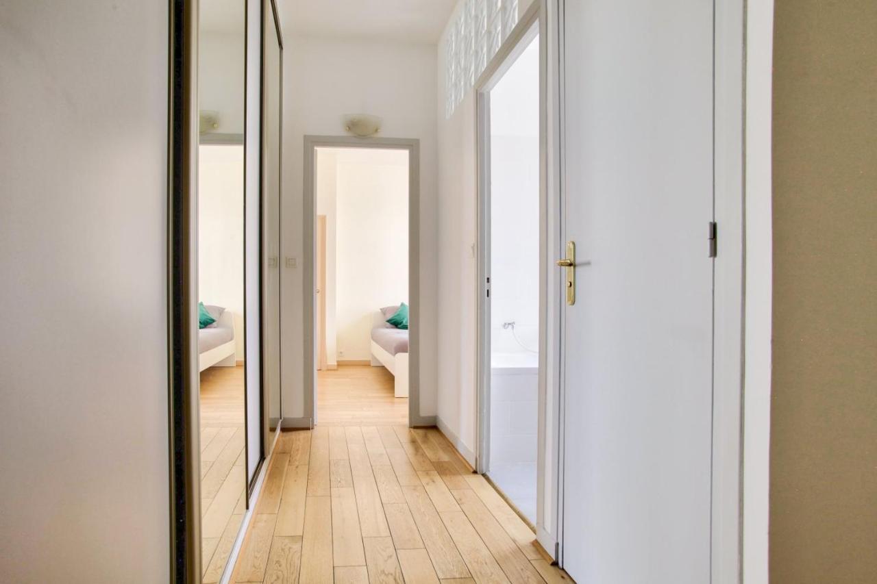 2 Bedrooms Tour Eiffel Rapp Párizs Kültér fotó