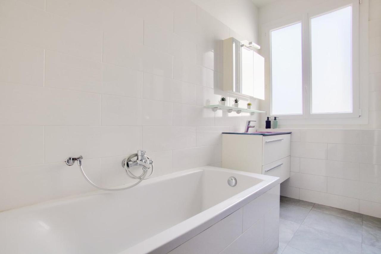 2 Bedrooms Tour Eiffel Rapp Párizs Kültér fotó